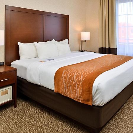 Comfort Inn&Suites DeForest Eksteriør bilde